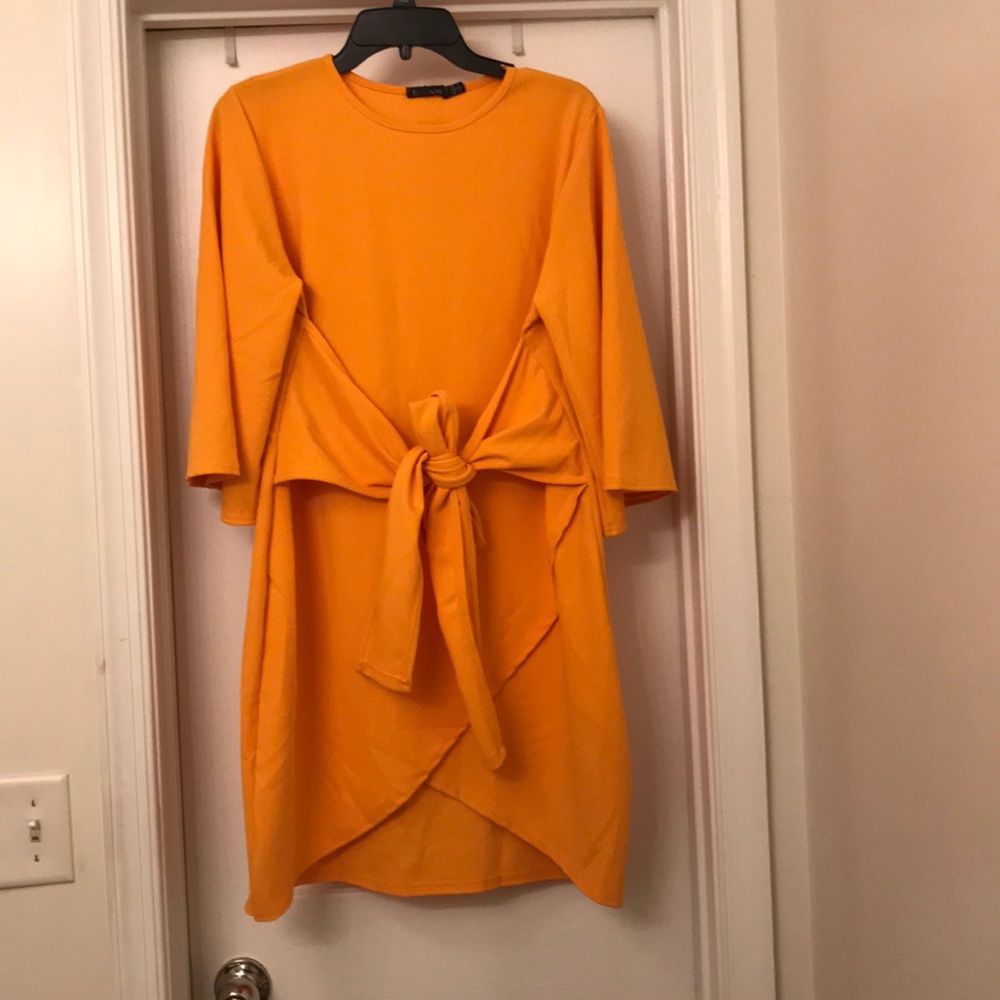 Boohoo Kimono Sleeve Tie Waist Wrap Dress